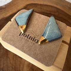 Brinco delta cinza azulado com ouro - Potnia Cerâmica