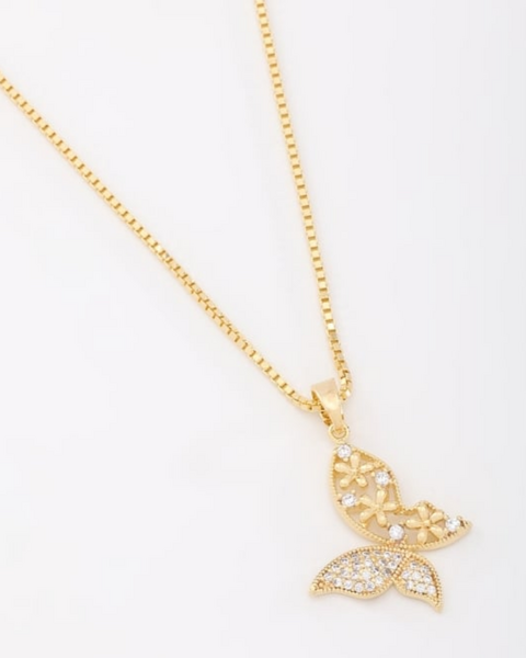 Colar com pingente de borboleta em zircônias