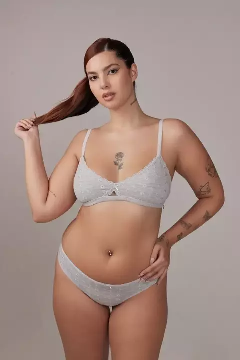 CORPIÑO TRIÁNGULO DE ALGODÓN BORDADO / So Pink 47204