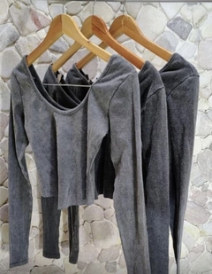 REMERA IZAN - Viva