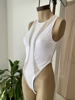 BODY LINE