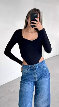 BODY RENATA