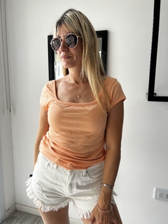 REMERA TULIPA