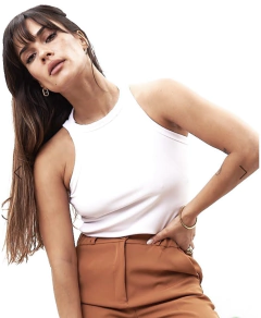 MUSCULOSA SISI