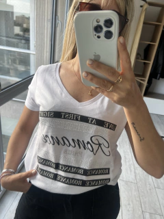 REMERA ROMANCE - comprar online