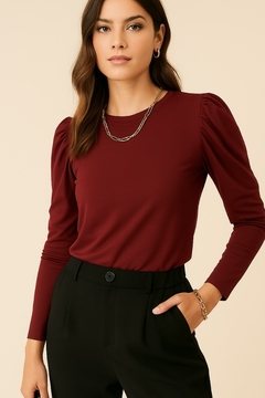 REMERA NOA