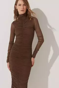 VESTIDO MIDI NATASHA MARROM na internet