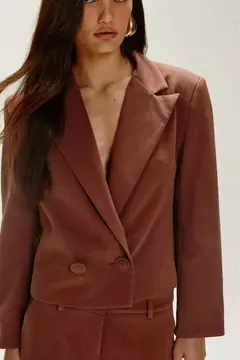 BLAZER REBECA MARROM na internet