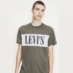 REMERA LEVI'S SERIF
