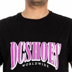 REMERA MC TALL STACK DC - comprar online