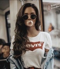 REMERA LEVI'S BATWING WHITE - comprar online