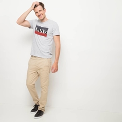 REMERA LEVI'S SPORTSWEAR LOGO en internet