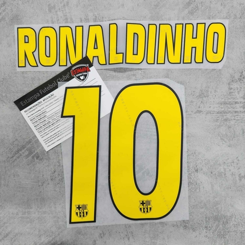 Nameset 10 Ronaldinho - Barcelona 2006 Home