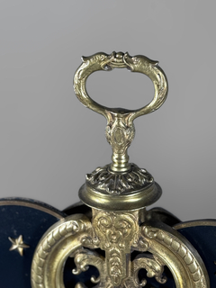 Chispero Louis XV en bronce cincelado y empavonado, Circa 1850 - Mayflower