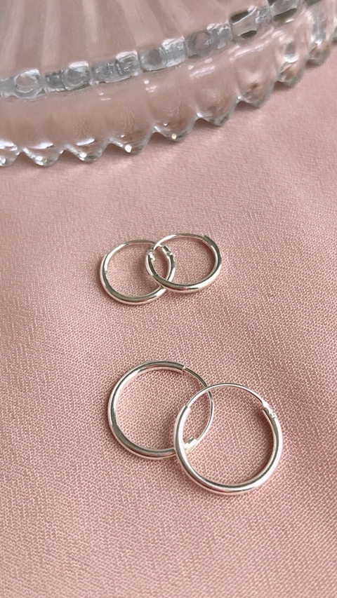 ARGOLLAS LISAS PLATA SET S X 2 - PARES