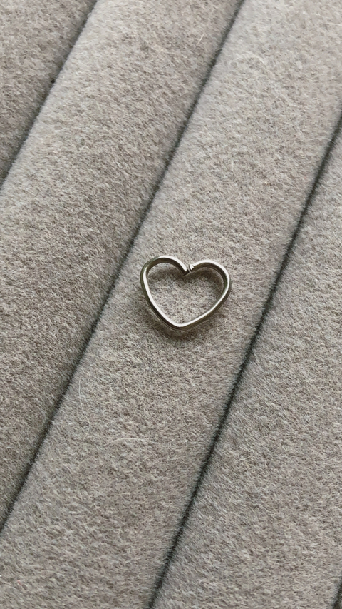 ARO LOVE, UNIDAD - HELIX, ROOK, TRAGUS