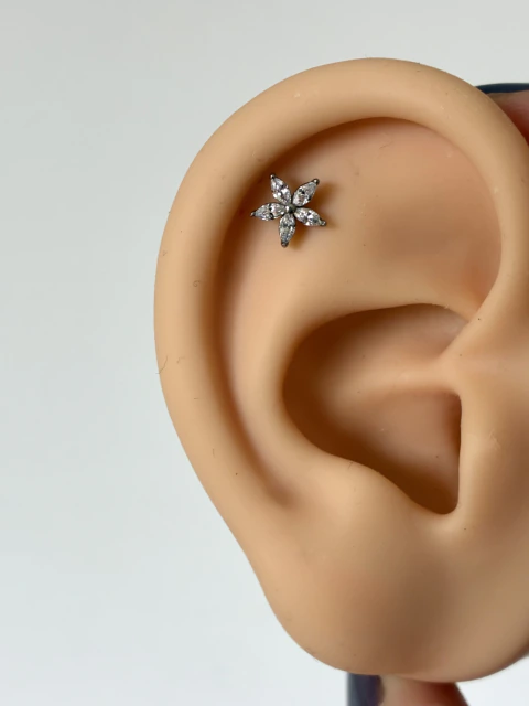 Labret Margarita 8mm Acero Quirúrgico Hélix, Tragus, Flat | Unidad