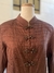 Túnica marrón con alamares cuello mao - comprar online