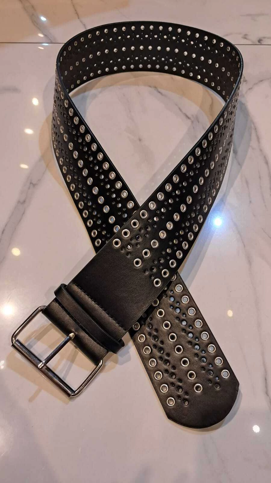 FAJA CON TACHAS LUCIA