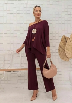 Conjunto Carmim - PEÇA ÚNICA  MODA FITNESS