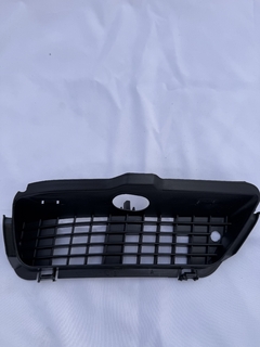 Grilla lateral paragolpes VW Golf 95 al 98 - Autopartes OHM