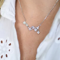 Collar Flora