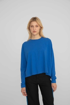 REMERA CRUCE
