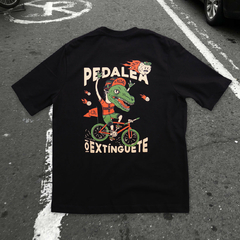 Camiseta “Pedalea o Extínguete" - comprar online