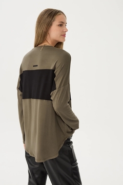 Remera M/L Bárbara- Verde en internet