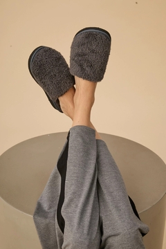 PANTUFLA LUZ - comprar online