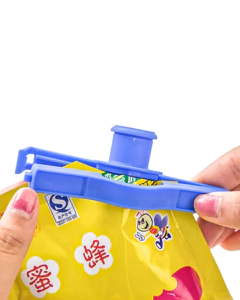 CIERRA BOLSA CON PICO VERTEDOR en internet