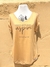 Remera escote v letras - comprar online