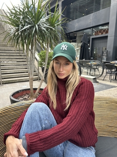 Sweater polera lana bordo - CAL Y ARENA