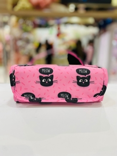Necessaire Rocambole Gato Meow na internet
