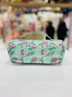 Necessaire Rocambole Preguiça na internet