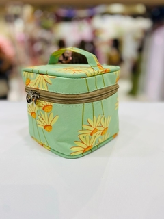 NECESSAIRE BOX MARGARIDA - comprar online