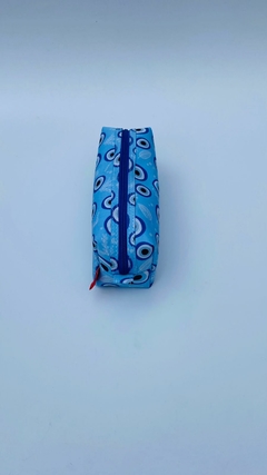 NECESSAIRE BÁSICO OLHO GREGO na internet