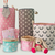 Contenedor chico Estrellas Rosa, Camel y Gris - comprar online