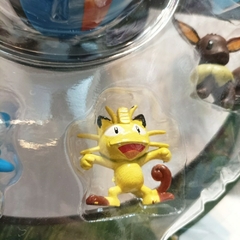 Figuras Pokemon + Pokeball en internet