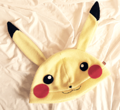 Gorro Pokemon Pikachu en internet