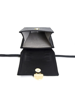 Bandolera Bubhe Negra en internet