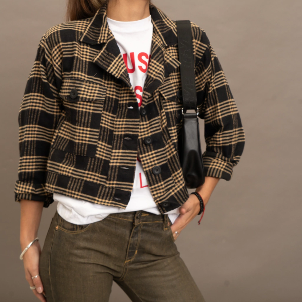 CAMISA CROP BLIND