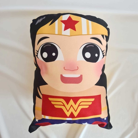 Almofada Naninha - Mulher Maravilha.