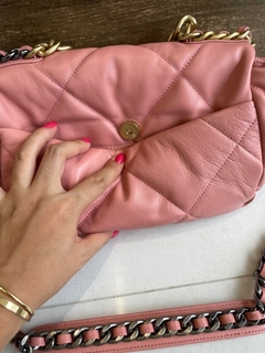 Chanel 19 Rosa Italiana - Luxury Bags
