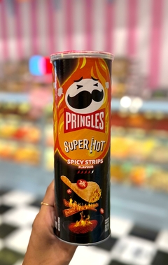 PAPAS PRINGLES ASIA SUPER HOT SPICY STRIPS 110GR