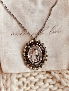 Virgen de Lourdes Mix Azules Grande - comprar online