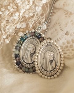 Virgen de Lourdes Mix Azules Grande