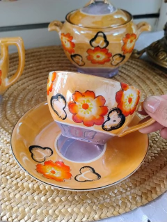 Duo de Te en Porcelana Japonesa motivo floral - comprar online
