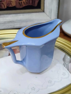 Jarra Lechera en Porcelana Italiana Celeste en internet