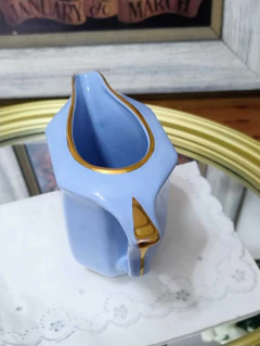 Imagen de Jarra Lechera en Porcelana Italiana Celeste